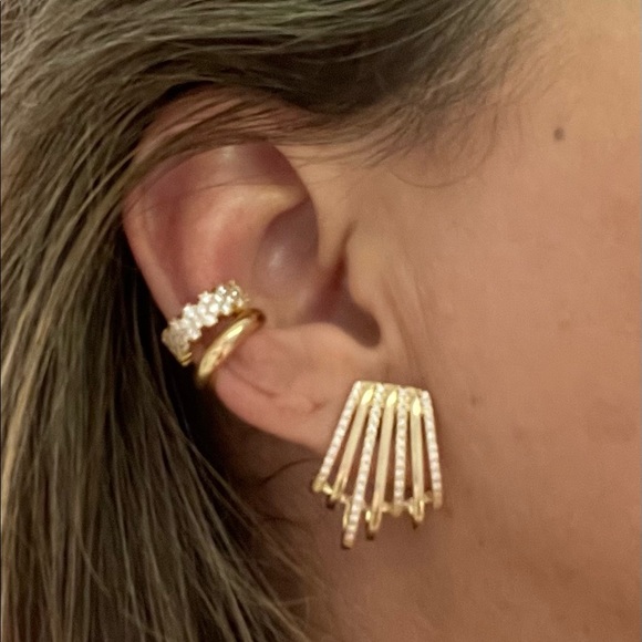 ARETA GOLD EARRING - Picture 3 of 3